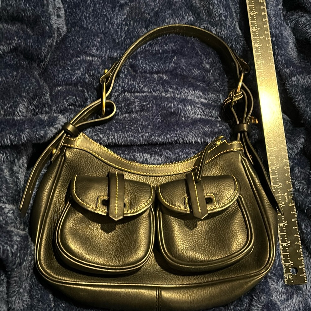 Black Leather Dooney and Bourke Shoulderbag
